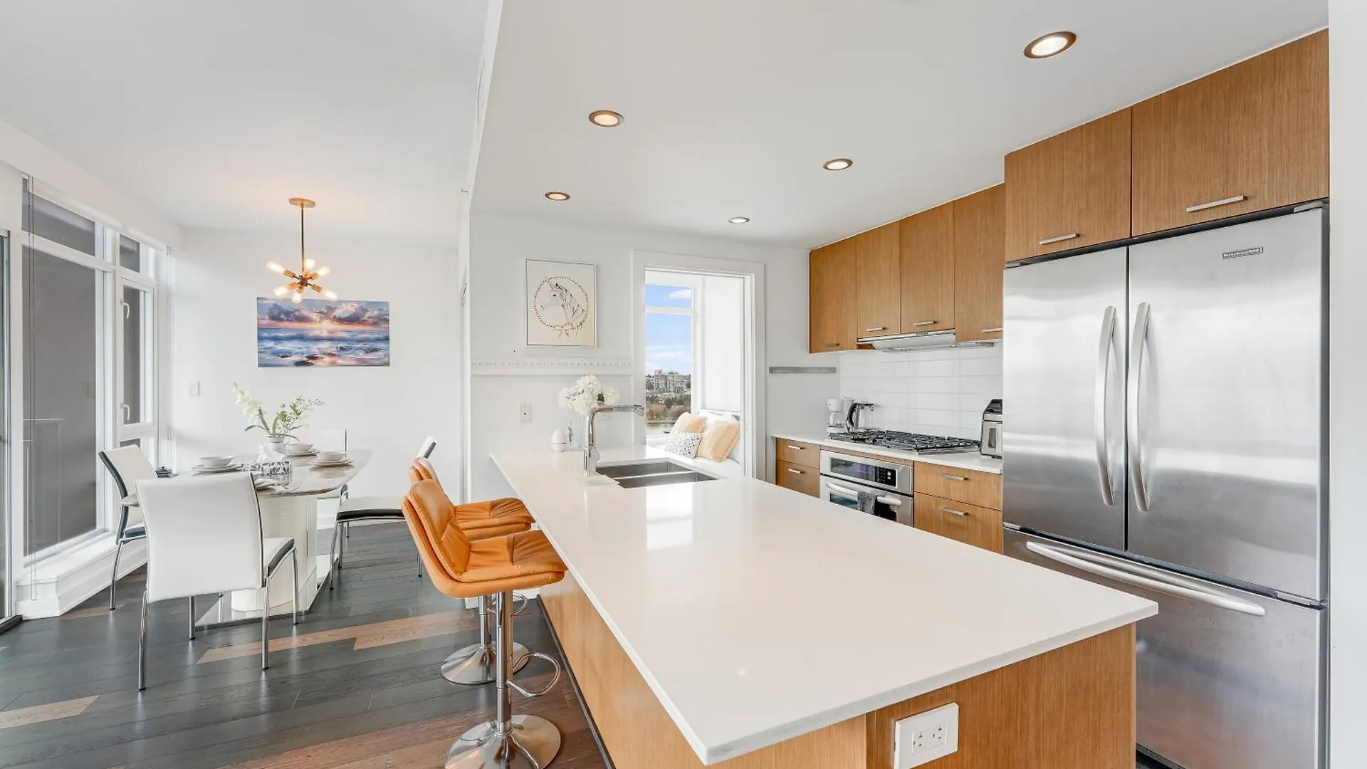 Elegant Two Bedroom Retreat Breathtaking Ocean And Skyline Views Vancouver Canada
